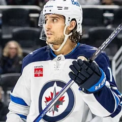 Brandon Tanev height profile photo