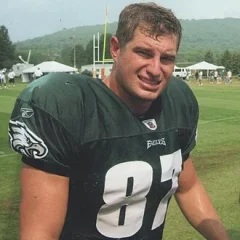 Brent Celek height profile photo