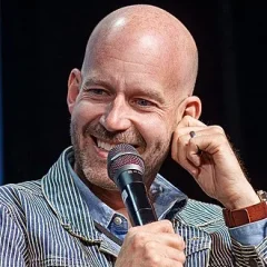 Bret Iwan height profile photo