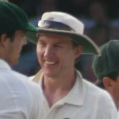 Brett Lee height profile photo