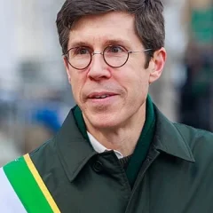 Brett Smiley (politician) height profile photo