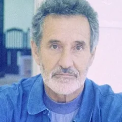 Breyten Breytenbach height profile photo