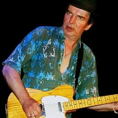 Brian James (guitarist) height profile photo