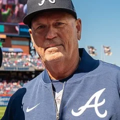Brian Snitker height profile photo
