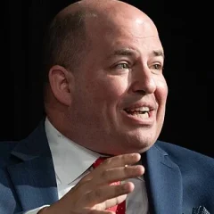 Brian Stelter height profile photo