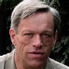 Brian Thompson (actor) height profile photo