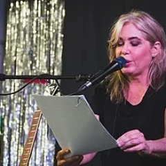 Brix Smith height profile photo
