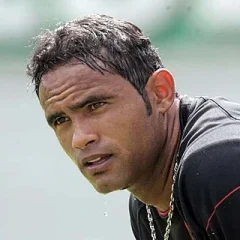 Bruno (footballer, born 1984) height profile photo