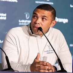 Bryan Habana height profile photo