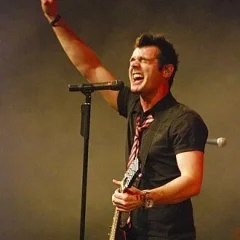 Bryan Olesen height profile photo