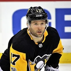 Bryan Rust height profile photo