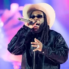 Burna Boy height profile photo