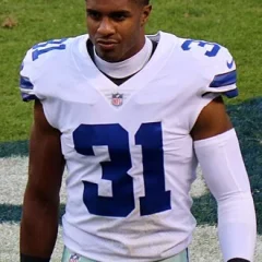 Byron Jones (American football) height profile photo