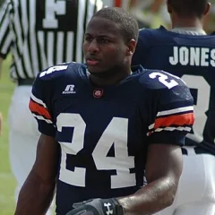 Cadillac Williams height profile photo