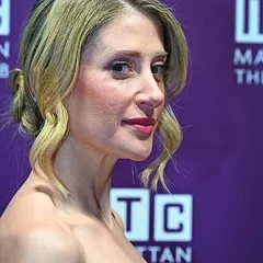 Caissie Levy height profile photo
