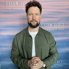 Calum Scott height profile photo