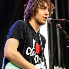 Cameron Winter height profile photo
