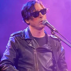 Carl Barât height profile photo