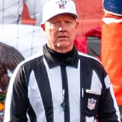 Carl Cheffers height profile photo
