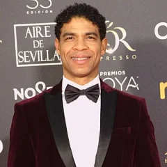 Carlos Acosta height profile photo
