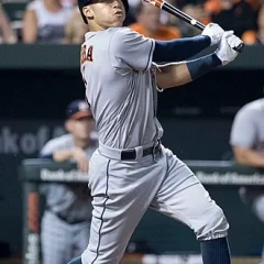 Carlos Correa height profile photo