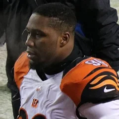 Carlos Dunlap height profile photo