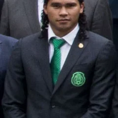 Carlos Peña (Mexican footballer) height profile photo