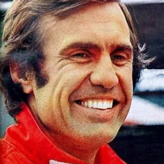 Carlos Reutemann height profile photo