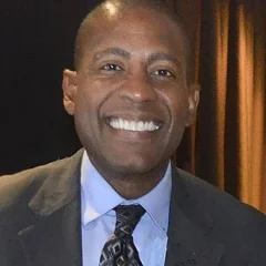 Carlos Watson (journalist) height profile photo