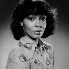 Carole Cole height profile photo