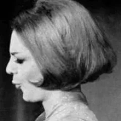 Carole Shelley height profile photo