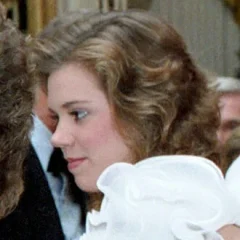 Carrie Hamilton height profile photo
