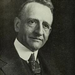 Carter Glass height profile photo