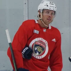 Carter Verhaeghe height profile photo