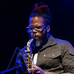Casey Benjamin height profile photo