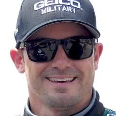 Casey Mears height profile photo