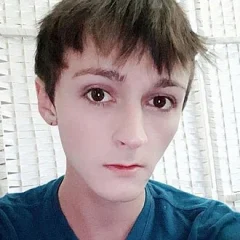 Casey Mongillo height profile photo