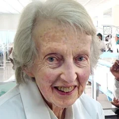 Catherine Hamlin height profile photo