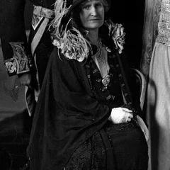 Cecilia Bowes-Lyon, Countess of Strathmore and Kinghorne height profile photo