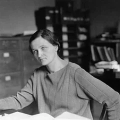 Cecilia Payne-Gaposchkin height profile photo