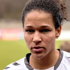 Célia Šašić height profile photo