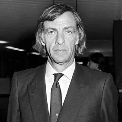 César Luis Menotti height profile photo