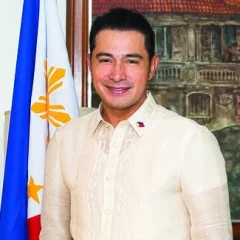 Cesar Montano height profile photo