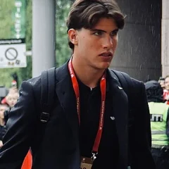 Cesare Casadei height profile photo
