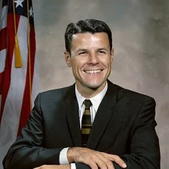 Charles Bassett height profile photo