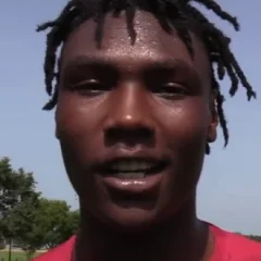 Charles Cross (American football) height profile photo