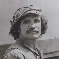 Charles Dierkop height profile photo