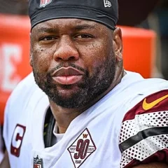 Charles Leno height profile photo