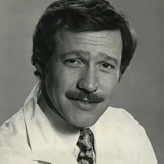 Charles Siebert height profile photo