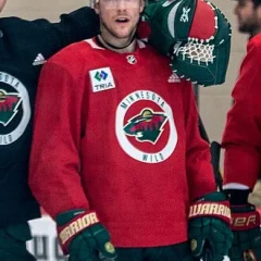 Charlie Coyle height profile photo